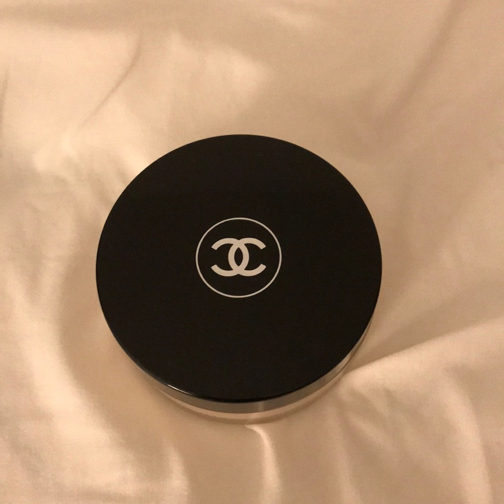 Chanel Poudre Universelle Libre Loose Powder